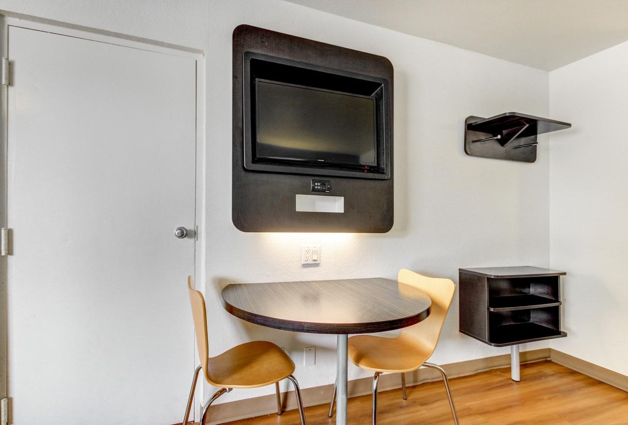 Motel 6 Waco - Lacy Lakeview Bellmead Zewnętrze zdjęcie