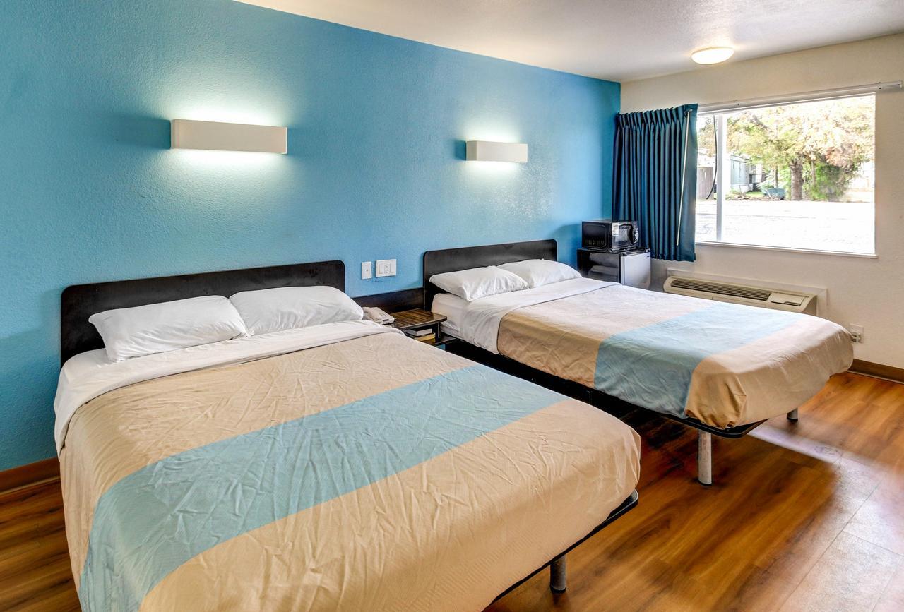 Motel 6 Waco - Lacy Lakeview Bellmead Zewnętrze zdjęcie