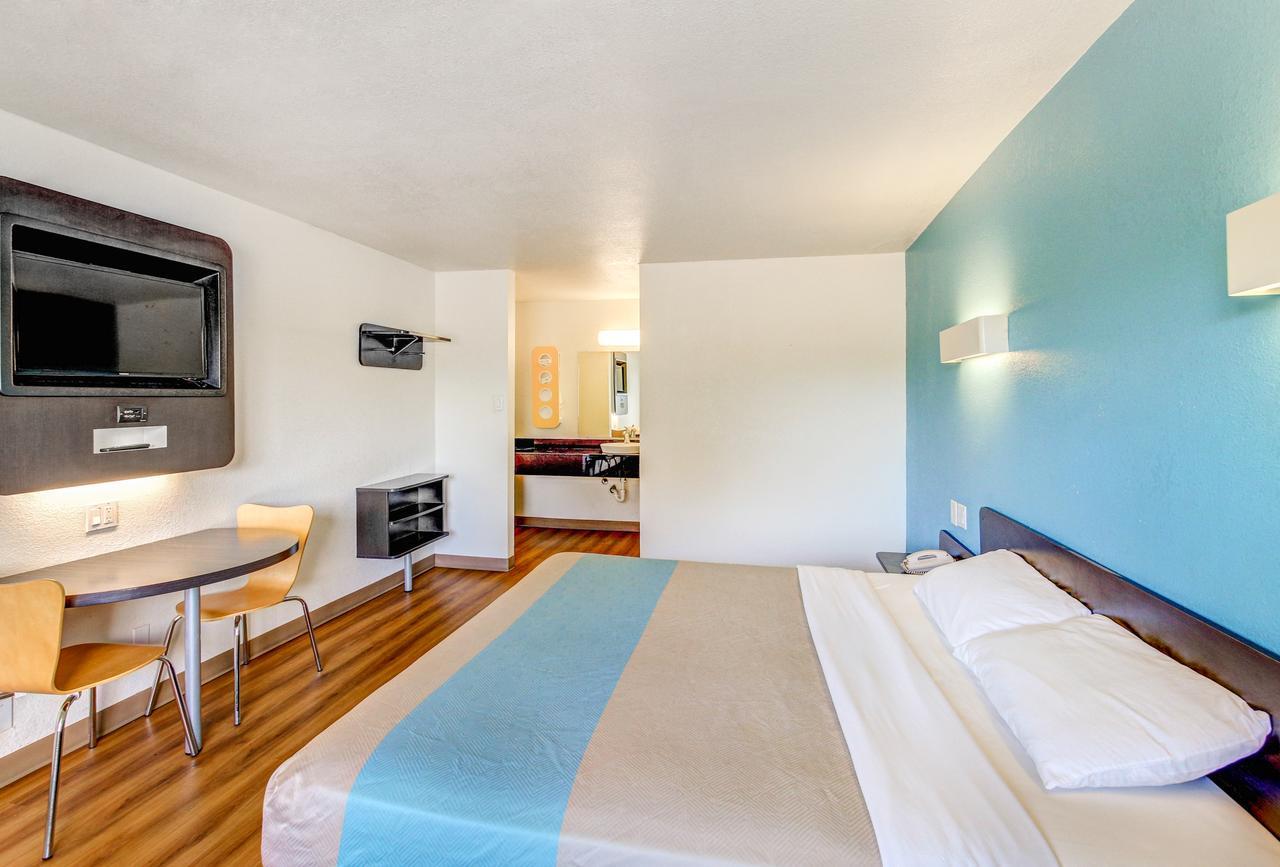 Motel 6 Waco - Lacy Lakeview Bellmead Zewnętrze zdjęcie