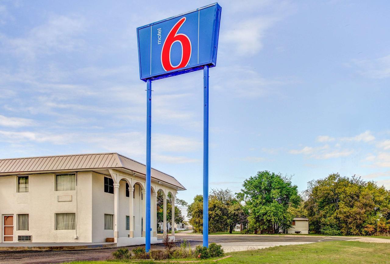 Motel 6 Waco - Lacy Lakeview Bellmead Zewnętrze zdjęcie