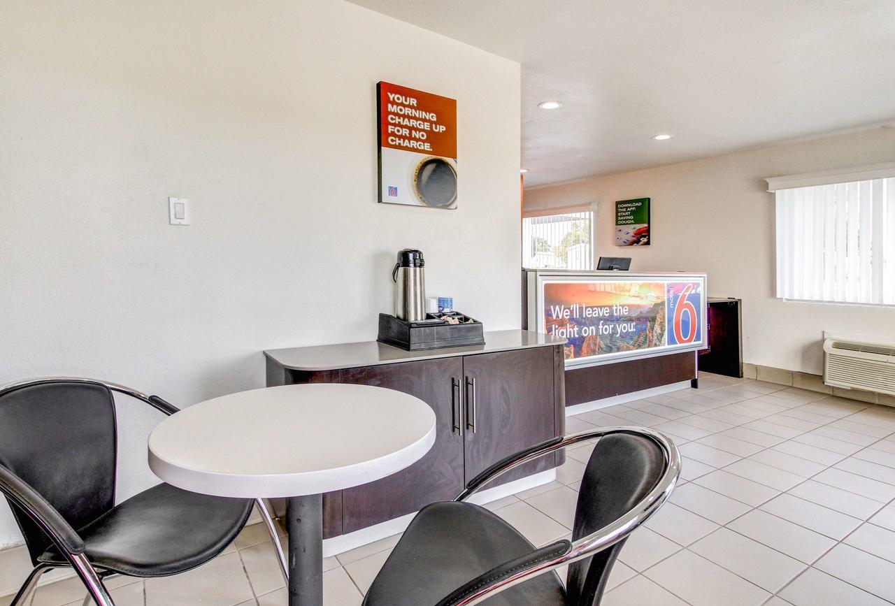 Motel 6 Waco - Lacy Lakeview Bellmead Zewnętrze zdjęcie
